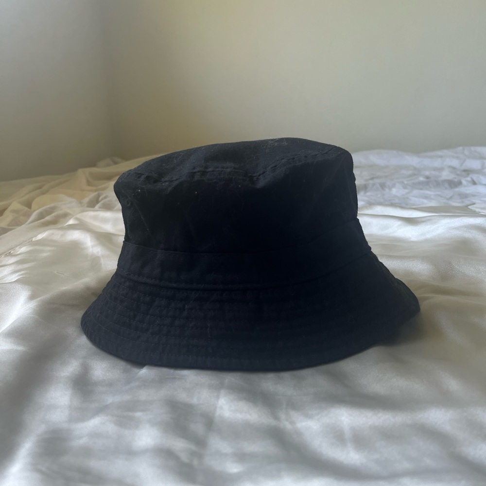 Fuzzy bucket hat bundle - Picture 6 of 10